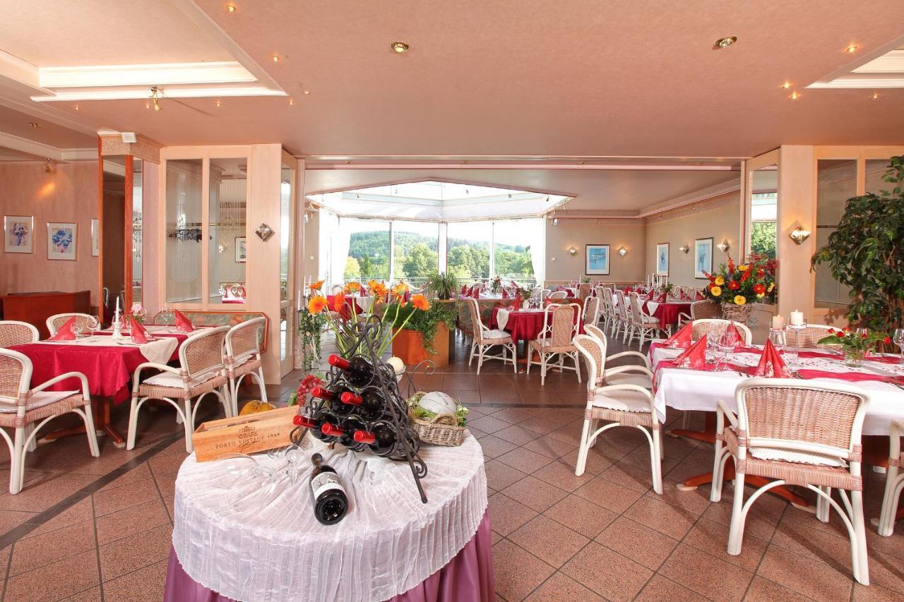 Hotel Schinderhannes Weiskirchen Exteriör bild