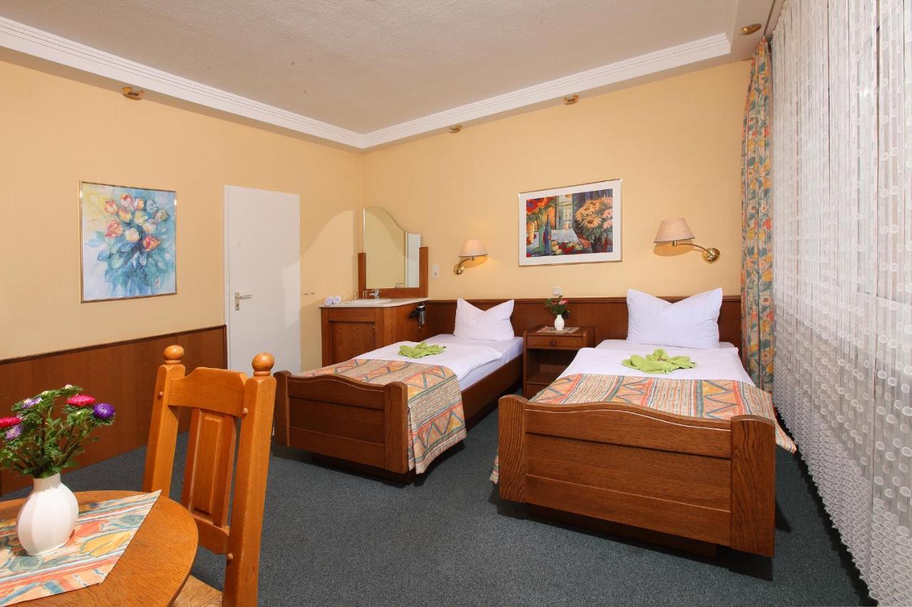 Hotel Schinderhannes Weiskirchen Exteriör bild