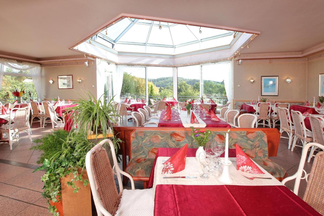 Hotel Schinderhannes Weiskirchen Exteriör bild